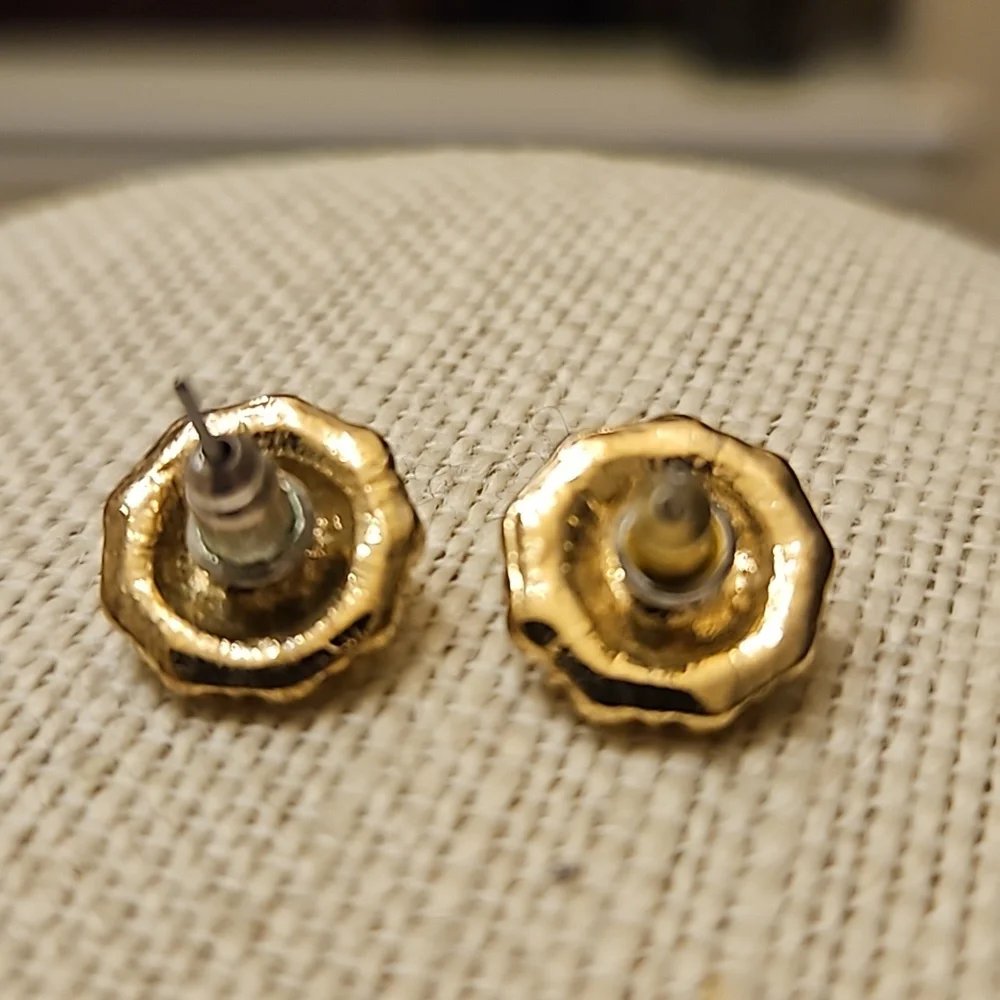 Lovely Faux Pearl Earrings - Picture 2 of 3